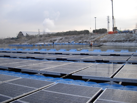 GALLEGGIANTI iNDIGO impianto fotovoltaico galleggiante