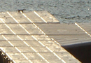 pontile galleggiante con legno