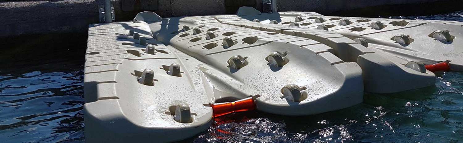 pedana galleggiante per moto d'acqua