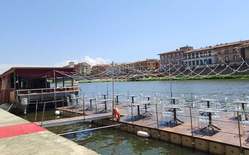 piattaforma galleggiante per ristorante