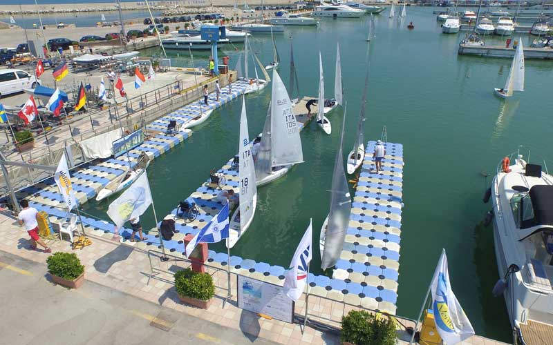 Vantaggi pontili HDPE per marine club velici e porti